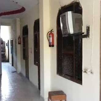 Arya Guest House, Ghaziabad 3